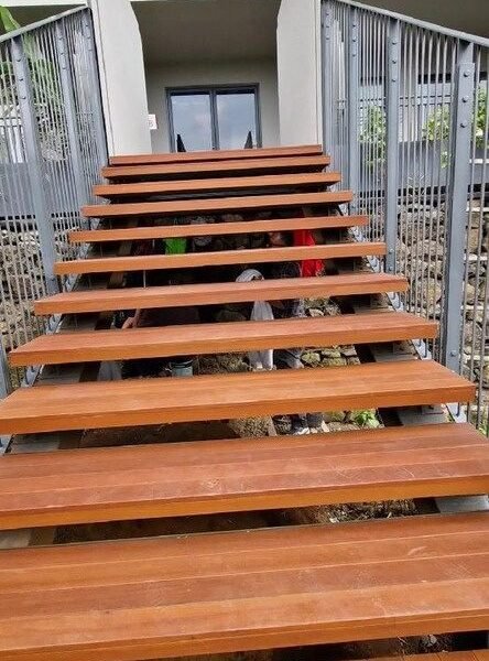 Outdoor Staircase foto 9
